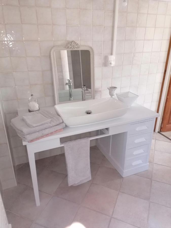 Chambre D'Hotes Esprit De Famille Landreville Ngoại thất bức ảnh