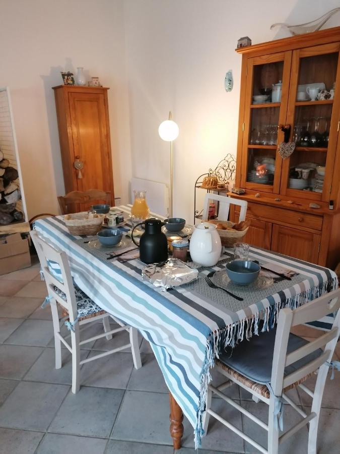Chambre D'Hotes Esprit De Famille Landreville Ngoại thất bức ảnh